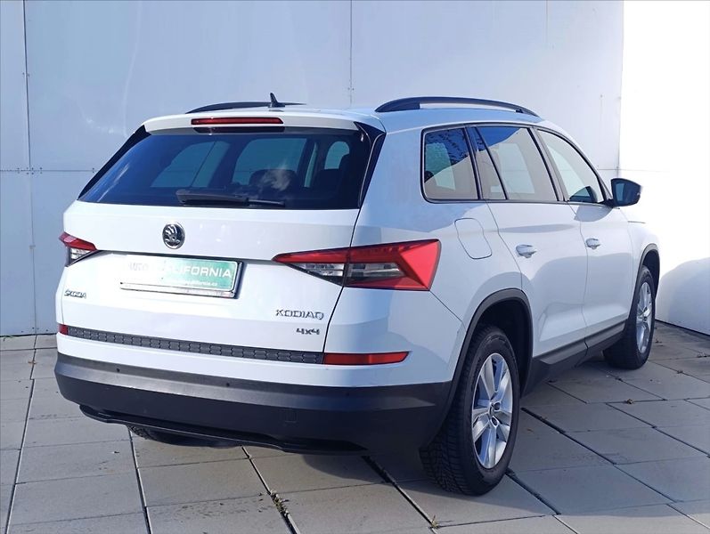 Škoda Kodiaq 2,0 TDi 4x4 DSG 7.míst Navi - fotka 7 z 38