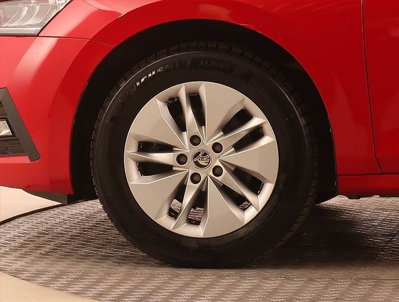 Škoda Octavia (2021) 1.0 TSI, Serv.kniha, Navi - fotka 15 z 26