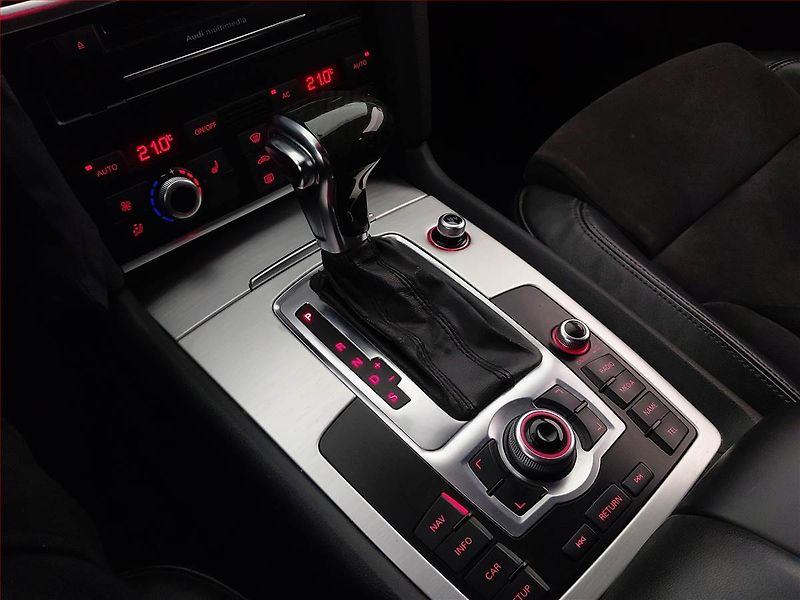 Audi Q7 (2010) S-Line 3.0 TDI, 4X4, Automat - fotka 13 z 21