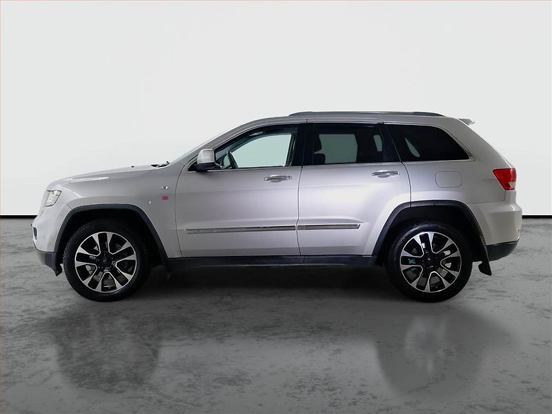 Jeep Grand Cherokee (2011) Overland 3.0 CRD, 4X4 - fotka 3 z 18