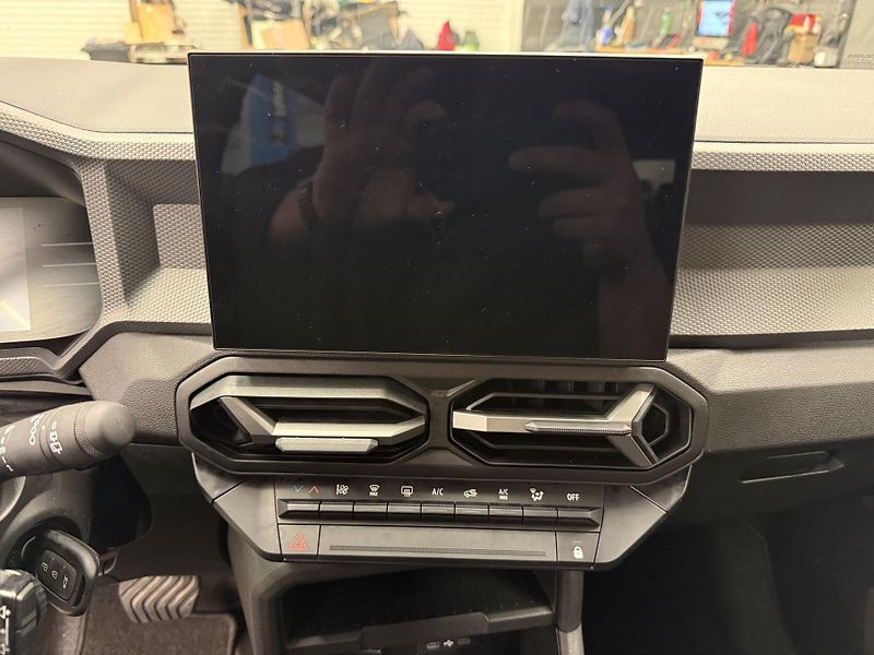 Dacia Duster III E-Tech Hybrid 1.6 l 69 kW - fotka 10 z 16