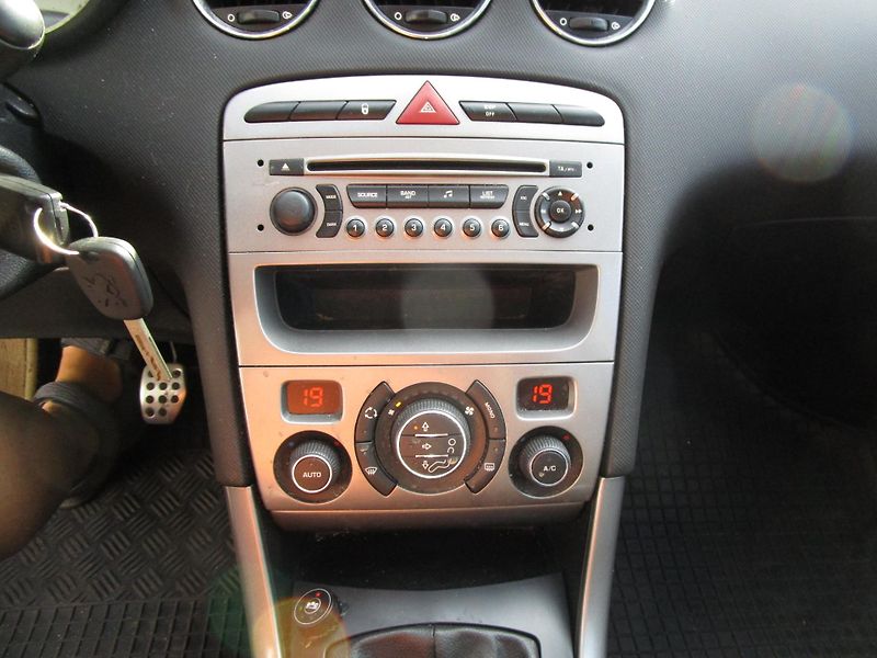 Peugeot 308 1,6-88KW-KOUENV ČR-POHON 
