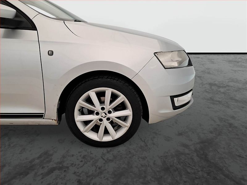 Škoda Rapid (2013) Ambition 1.2 TSI - fotka 15 z 17
