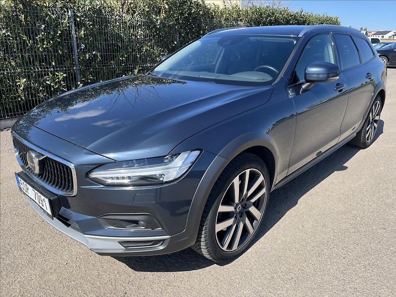 Volvo V90 2,0 B4 145KW CROSS COUNTRY DPH - fotka 1 z 43