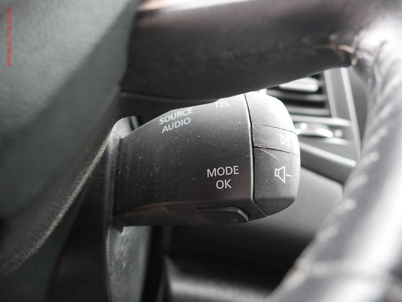 Renault Mégane (2019) 1.5 dCi, Navi - fotka 14 z 21