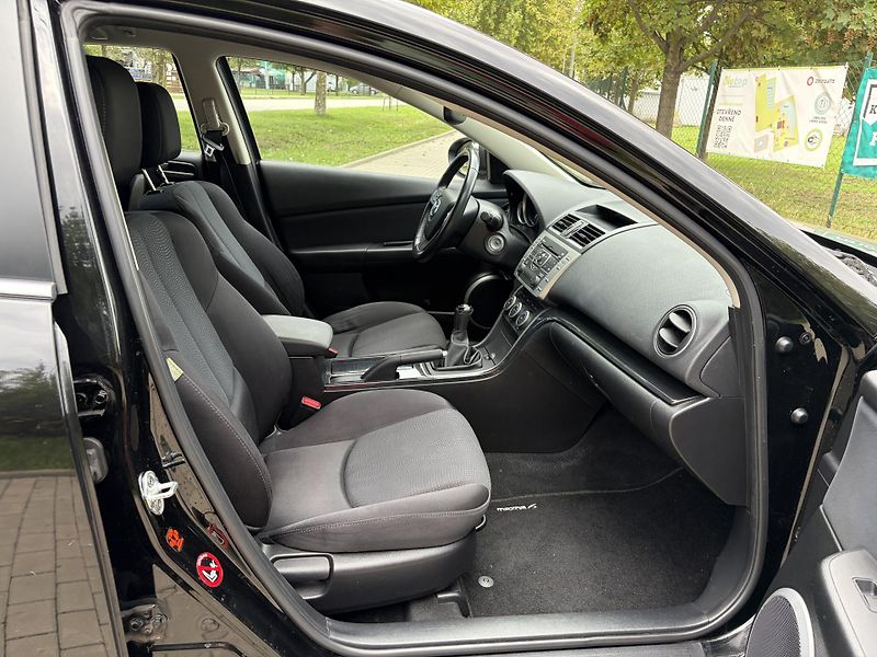 Mazda 6 2.0 Exclusive - fotka 22 z 31