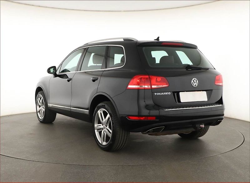 Volkswagen Touareg (2012) 3.0 TDI, 4X4, Automat - fotka 4 z 21