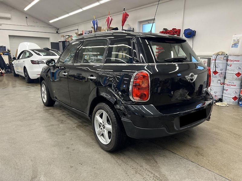 Mini Cooper Countryman 2.0D 82kW - fotka 4 z 16