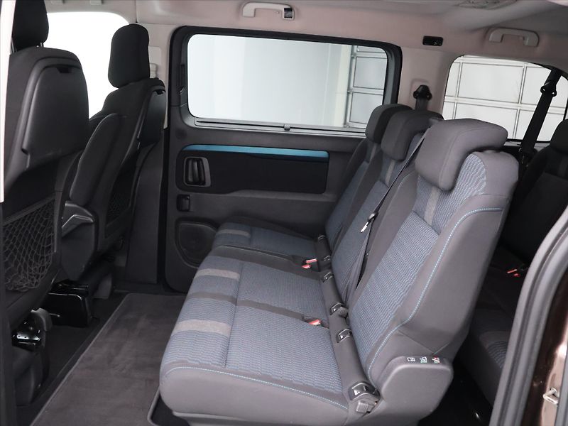 Peugeot Traveller 2,0 BlueHDi 110kW Aut.klima CZ - fotka 16 z 35