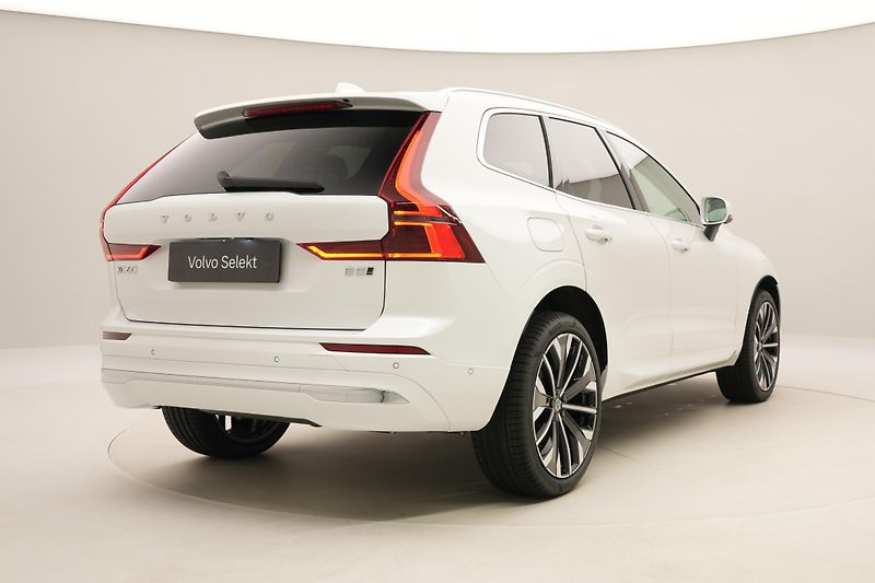 Volvo XC60 B5 AWD BRIGHT ULTRA AUT CZ - fotka 13 z 64