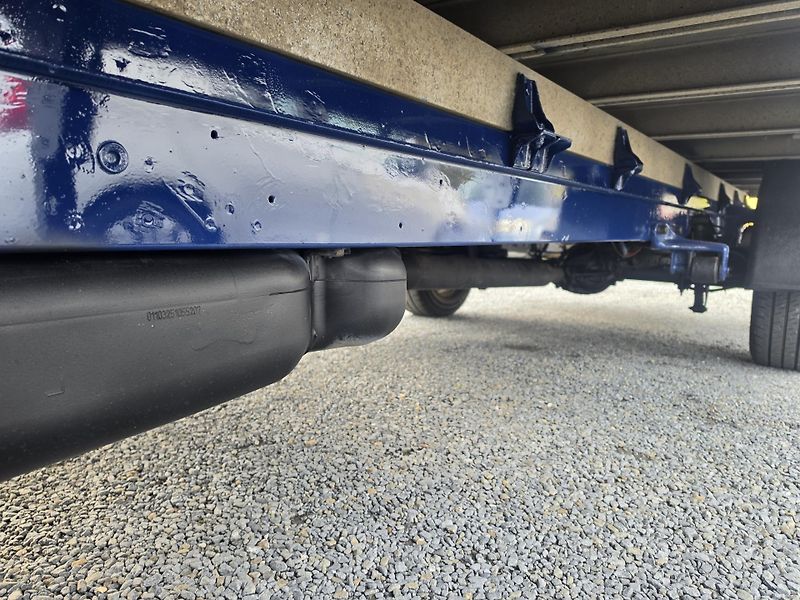 Volkswagen Crafter 2.5 TDI 100kw 6ti 8 Paleta - fotka 27 z 37