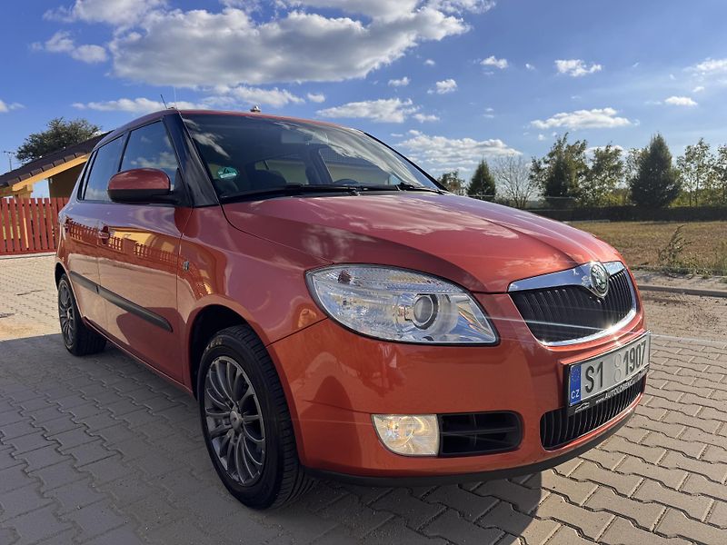 Škoda Fabia 1.4i 63Kw SPORT - fotka 4 z 23