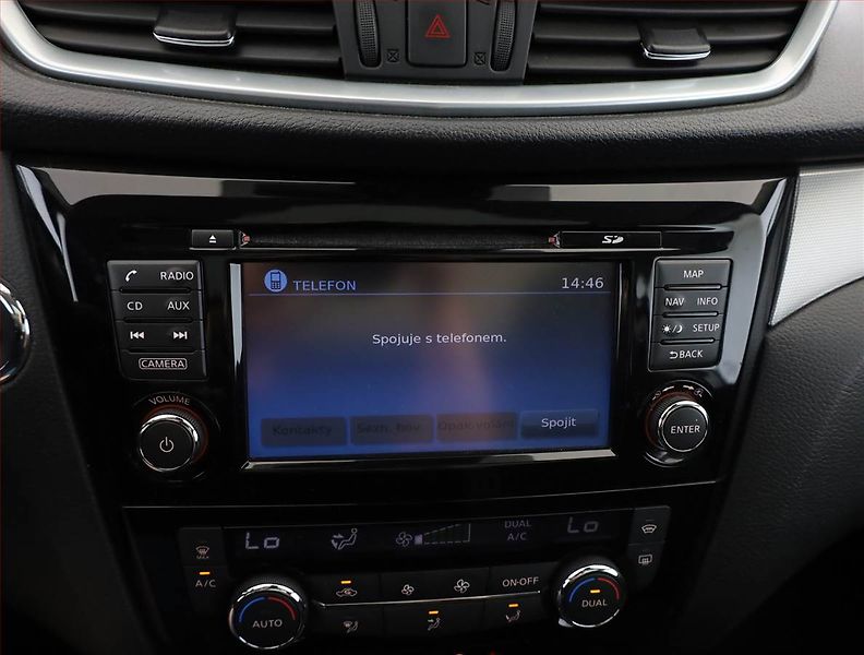 Nissan Qashqai (2018) 1.6 DIG-T, Navi, Tempomat - fotka 11 z 19