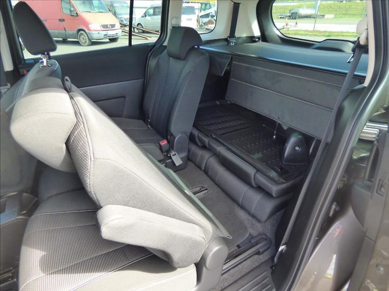 Mazda 5 2,0 MZR,7 míst,Digi Klima,  Se - fotka 16 z 50