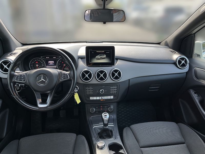 Mercedes-Benz Třídy B 180 - fotka 14 z 17