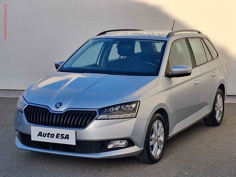 Škoda Fabia (2021) 1.0 TSi, 1.maj,ČR, Style, LED - fotka 3 z 17