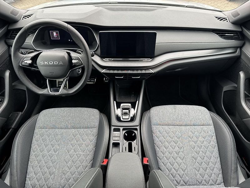 Škoda Octavia (2025) Combi 1.5 TSI DSG Sportline - fotka 5 z 35