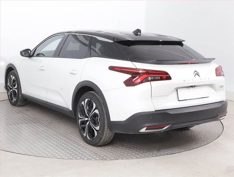 Citroën C5 X (2022) 1.2 PureTech - fotka 4 z 16