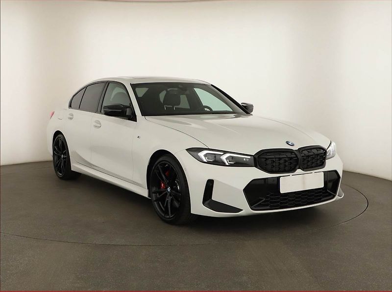 BMW Řada 3 (2024) M340 d xDrive - fotka 1 z 20