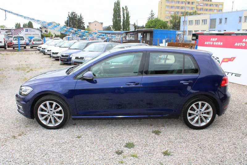Volkswagen Golf (2017) REZERVACE - fotka 4 z 15