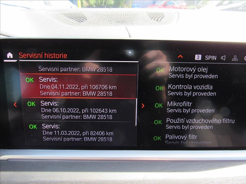BMW X7 3,0 d xDrive30d 195 kW 7 míst - fotka 20 z 44