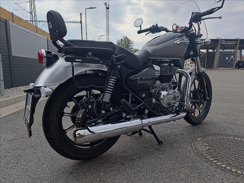 Royal Enfield Meteor 350 LED - fotka 6 z 23