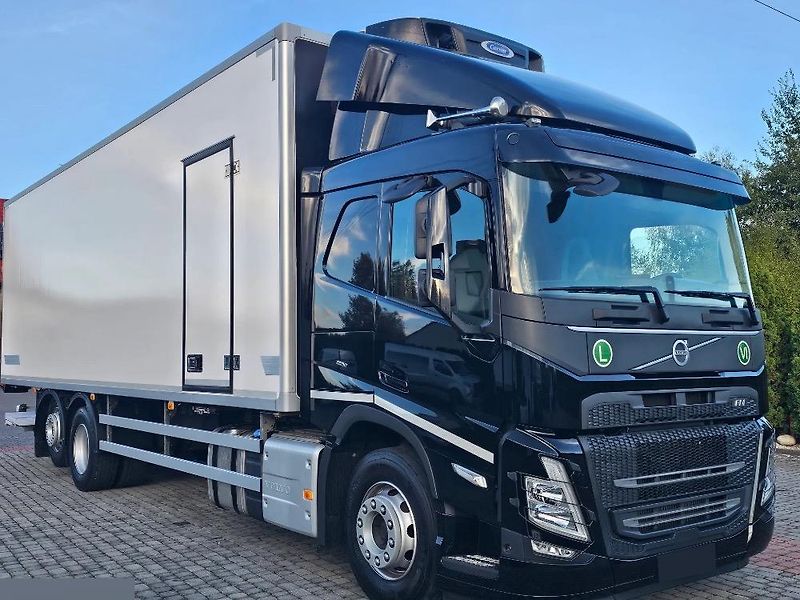 Volvo FM (2022) 350 6x2 chlaďák EURO 6 - fotka 15 z 26