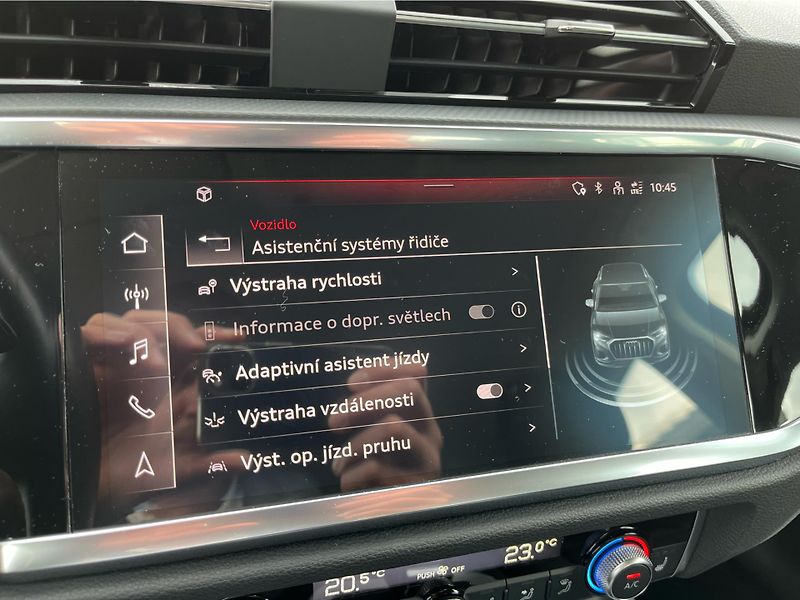 Audi Q3 ADVANCED 2.0 TDI 110 KW QUATTR - fotka 17 z 30