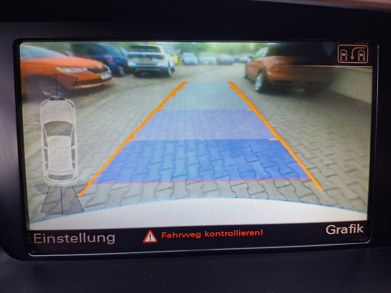 Audi Q5 (2011) 2.0TDI 125kW S-LINE QUATTRO - fotka 17 z 42