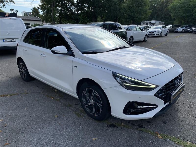 Hyundai i30 1,5 T-GDI AUTOMAT,ČR,1.MAJITEL - fotka 3 z 17