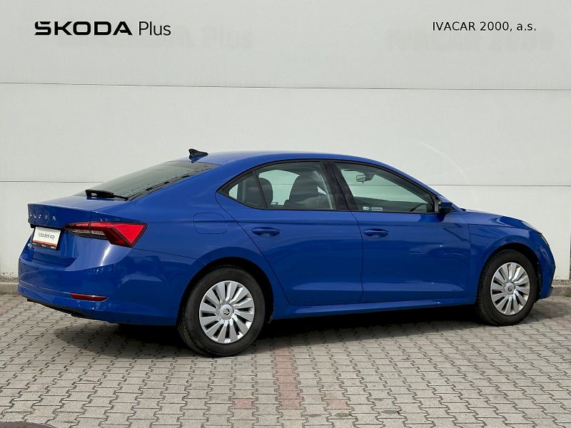 Škoda Octavia (2022) 1.0 TSI 81 kW Active - fotka 2 z 20