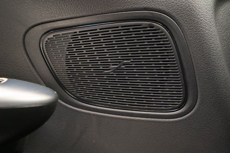 Mercedes-Benz GLC 300 de 4M AMG Distronic DIGI - fotka 19 z 21