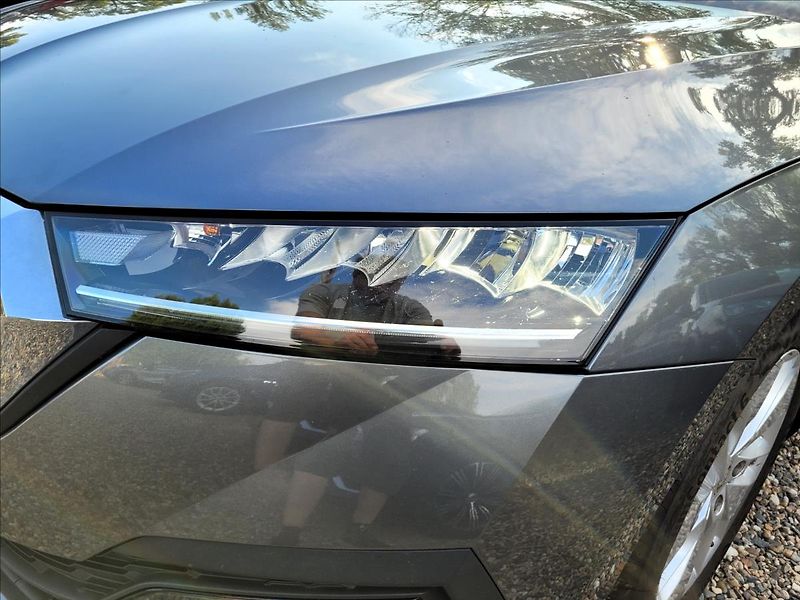 Škoda Octavia 1,0 TSI,NAVI,LED,VIRTUAL,KEYLE - fotka 47 z 50