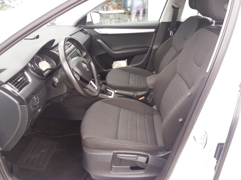 Škoda Octavia 1.4TSi,DSG,110kW,ZADÁNO !! - fotka 15 z 26
