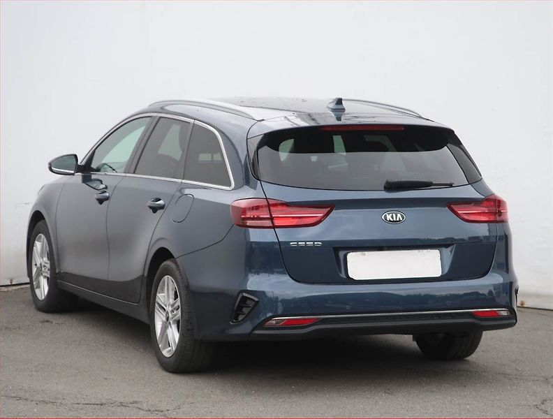Kia Ceed (2020) 1.4 T-GDI, ČR,1.maj - fotka 4 z 22