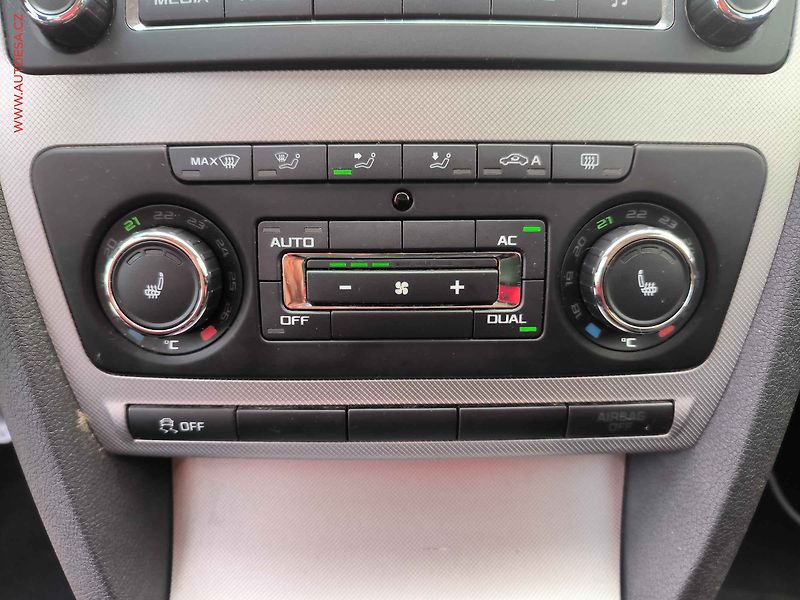 Škoda Octavia (2012) 1.4 TSI, ČR, servis.kniha - fotka 12 z 19