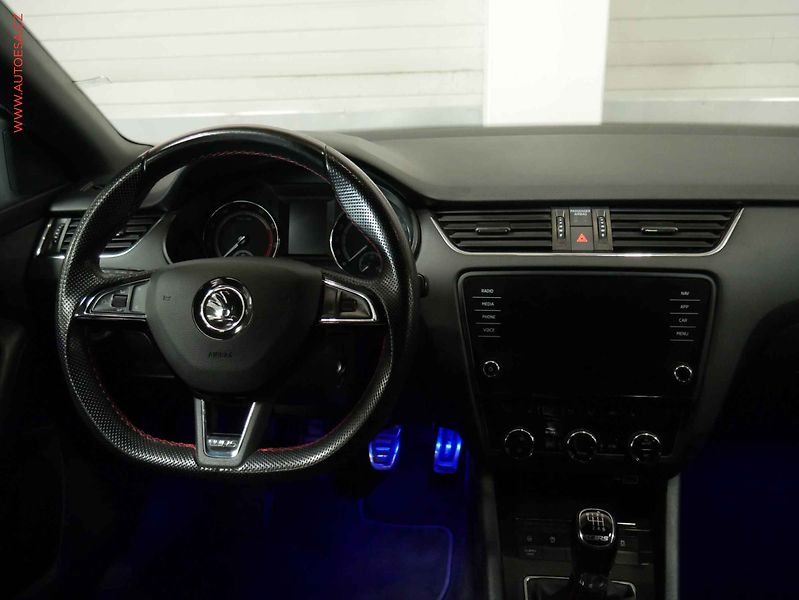 Škoda Octavia (2019) 2.0TSi, Navi, LED - fotka 11 z 25
