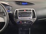 Hyundai i20 (2014) 1.2, Serv.kniha, Vyhř. sedaček - náhled 12