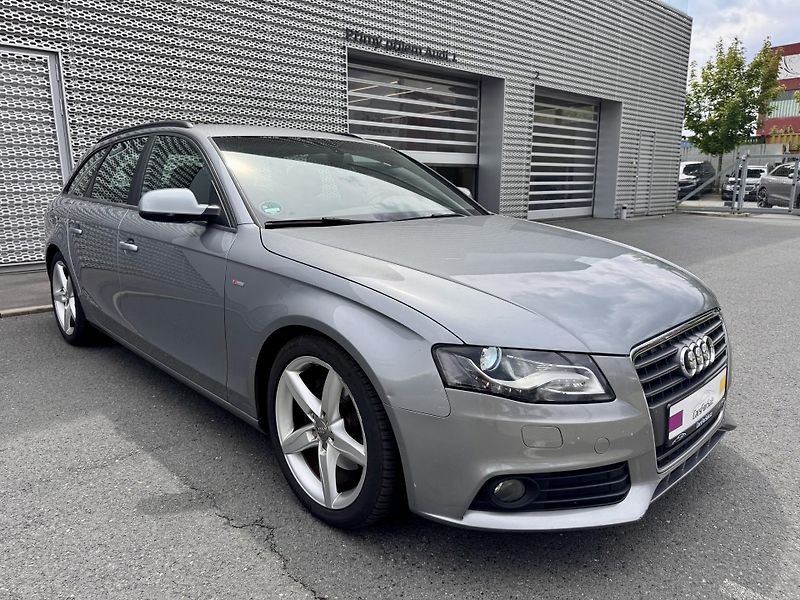 Audi A4 (2010) 2.0 TDI 3xS line Sportpaket!!! - fotka 1 z 14