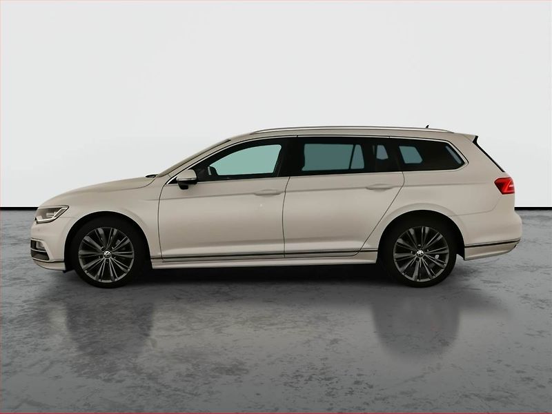 Volkswagen Passat (2019) R-Line 2.0 TDI, 4X4, Automat - fotka 3 z 16