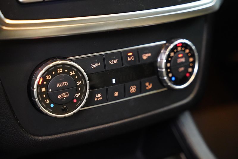 Mercedes-Benz GL - fotka 26 z 30