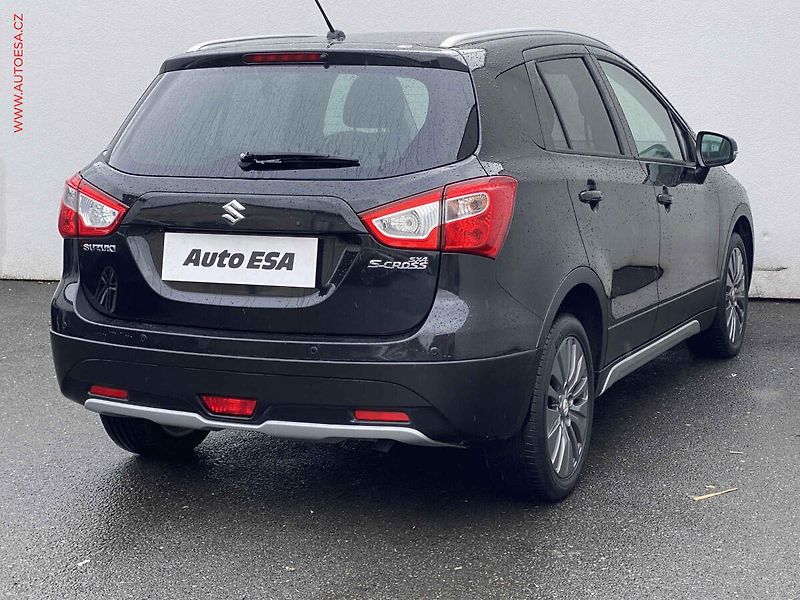 Suzuki S-Cross (2014) 1.6 VVT, Bixen, panor, kůže - fotka 4 z 20