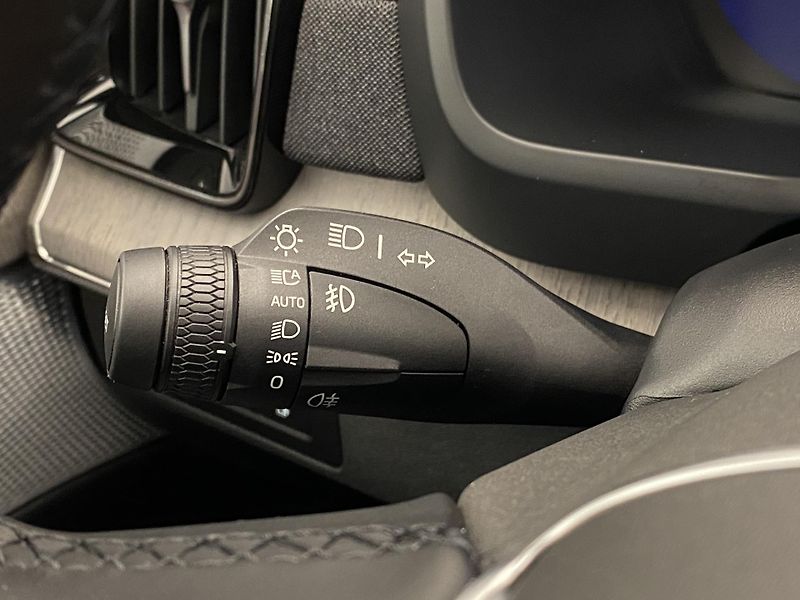 Volvo XC90 T8 AWD RECHARGE BRIGHT PLUS 7m - fotka 22 z 67