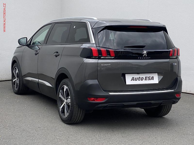 Peugeot 5008 (2017) 1.2 PT 7míst, Allure, LED - fotka 6 z 20