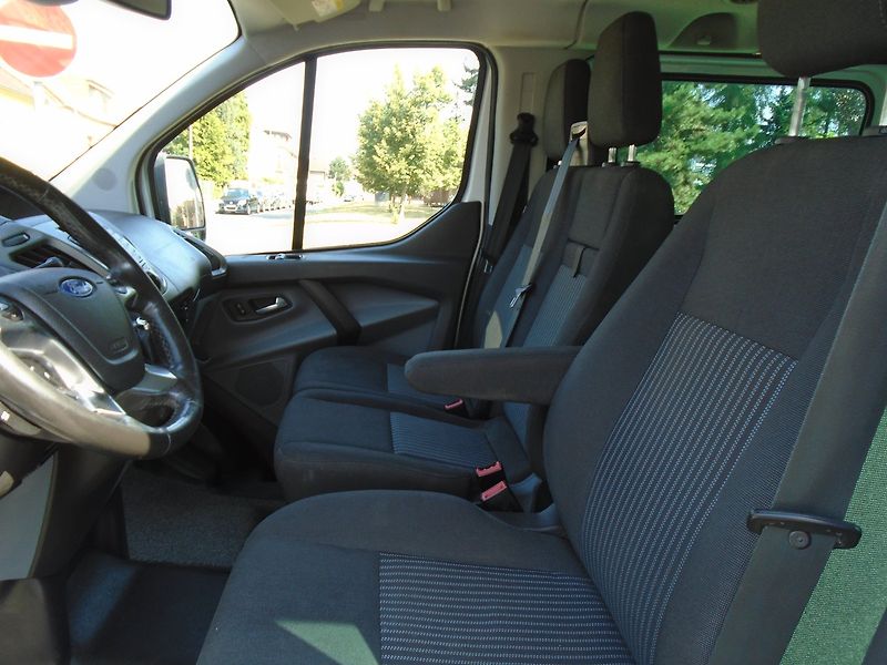 Ford Transit Custom (2016) 2.0 TDCi L2H1 Klima - fotka 22 z 32