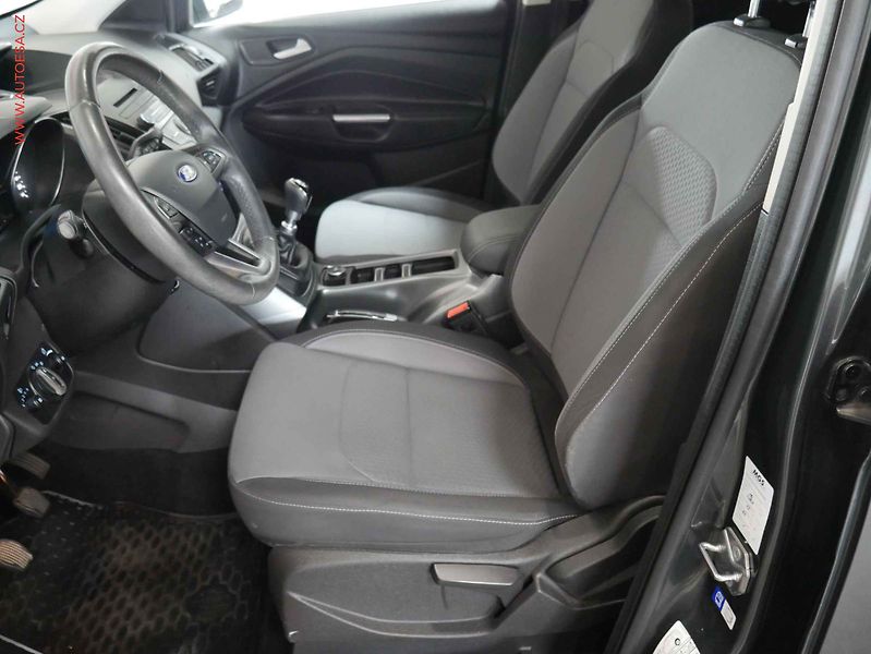 Ford Kuga (2016) 1.5 EB, Klima - fotka 9 z 17