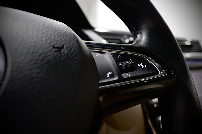 Škoda Superb 3 2.0 TDI 140 kW DSG L&K - fotka 24 z 49