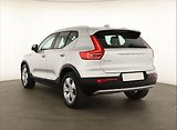 Volvo XC40 (2018) Momentum T3 - náhled 3