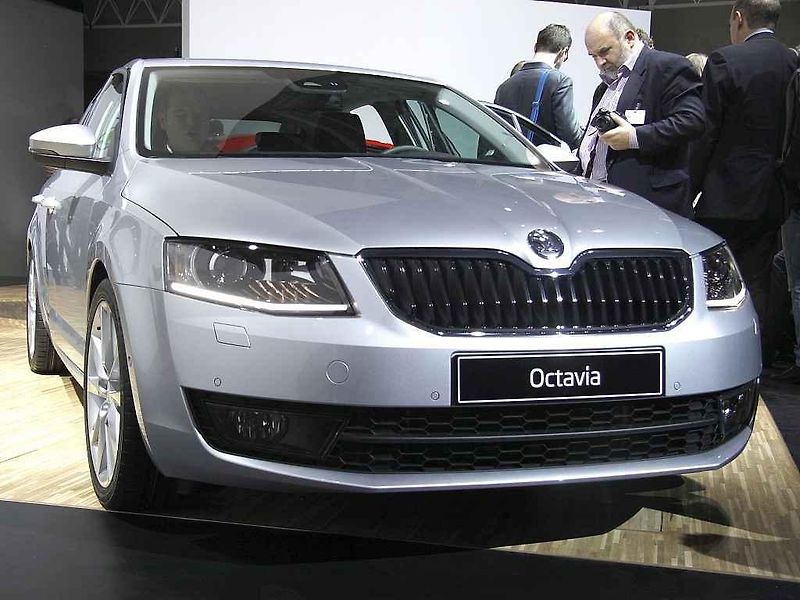Společnost Škoda Auto představila 11. prosince v Mladé Boleslavi třetí generaci stěžejního modelu Octavia. Vyrábět se má v příštím roce a světovou premiéru si odbude na začátku března na autosalonu v Ženevě.