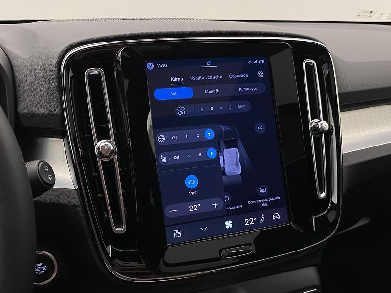 Volvo XC40 (2026) B3 AUT DARK ULTRA  - fotka 41 z 63